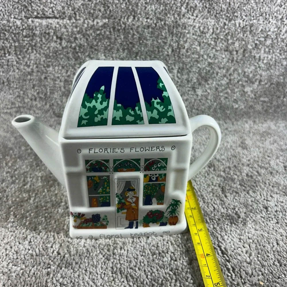 Wade England Florie's Flowers Teapot White English Life Ceramic Collectible